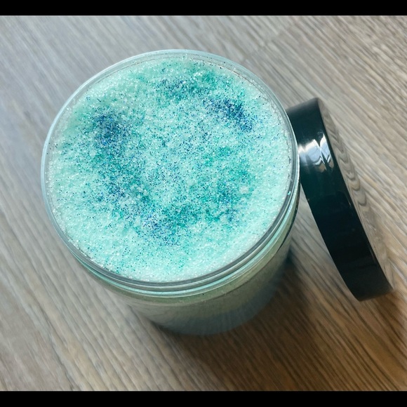 A Few Of My Favorite Things Sugar Scrub - Picture 2 of 3